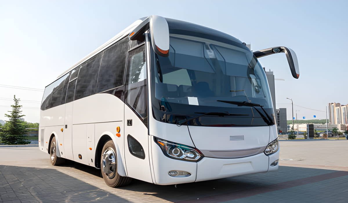 bus for rent in Dubai