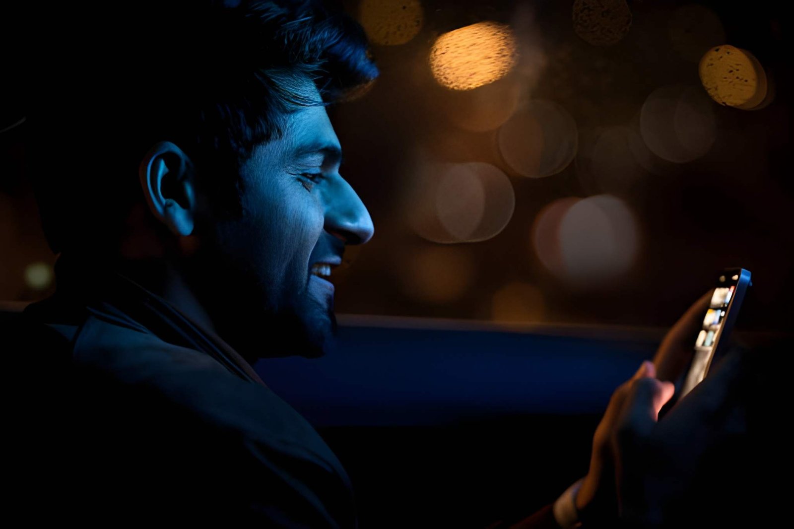 Is It Safe to Hire a Private Car Lift? (UAE Guide)